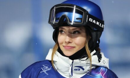 Rencontrez Eileen Gu, l&rsquo;athlète controversée et la femme la mieux rémunérée des Jeux olympiques d&rsquo;hiver de 2026