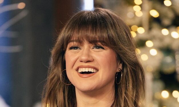 Kelly Clarkson révèle un remplacement inattendu après avoir annoncé son départ du talk-show à succès
