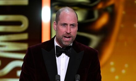 Le prince William révèle que le prince George, la princesse Charlotte et le prince Louis « adorent » à la maison