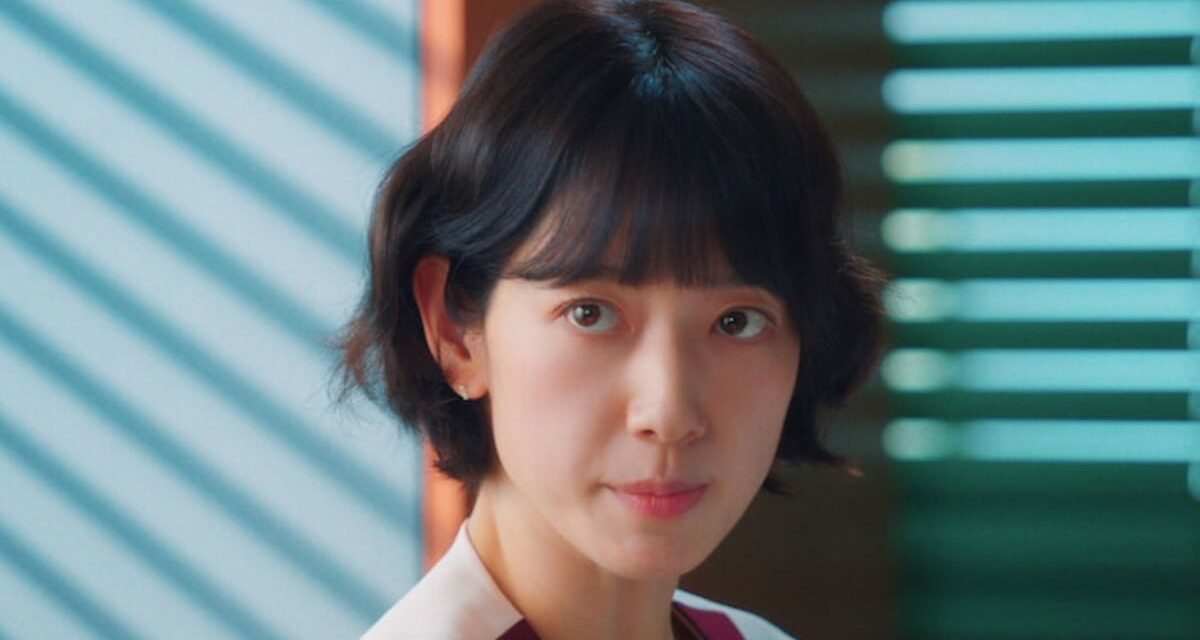 Le thriller policier en 16 épisodes de Netflix, Undercover Miss Hong, salué comme « étonnamment addictif », est votre prochain incontournable