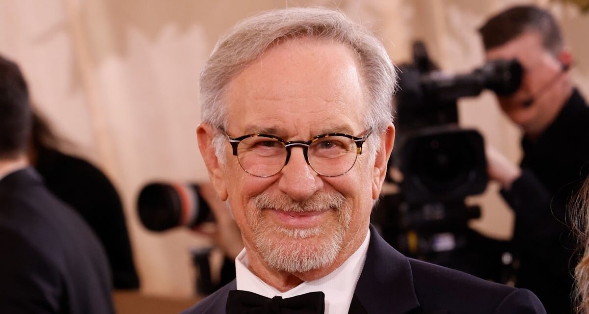 Dans la valeur nette époustouflante de Steven Spielberg après être devenu vainqueur de l&rsquo;EGOT