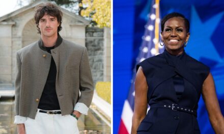 Jacob Elordi emprunte la veste Chanel de Michelle Obama et trouve une muse improbable en l&rsquo;ancienne Première Dame
