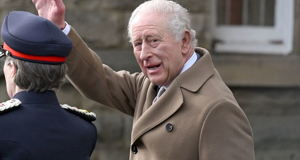 Le roi Charles a de nouveau été publiquement chahuté au milieu d&rsquo;une pression croissante suite à la déclaration du prince William et de Kate Middleton.