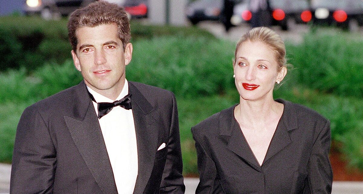 Dans la véritable histoire d&rsquo;amour de John F. Kennedy Jr. et Carolyn Bessette-Kennedy