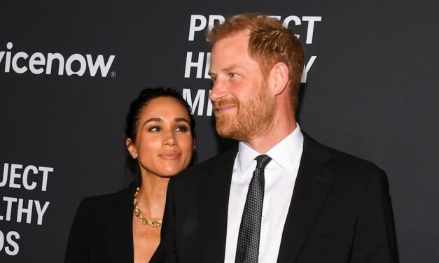 Le prince Harry embrasse avec amour sa fille, la princesse Lilibet, dans un message de Saint-Valentin partagé par Meghan Markle
