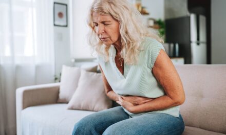 La montée du SIBO : pourquoi vos grands-parents n’ont jamais eu de problèmes intestinaux (et ce qu’ils mangeaient à la place)