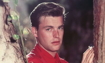 La vie amoureuse de Robert Wagner à 96 ans : de son mariage deux fois avec Natalie Wood à ses nombreuses romances hollywoodiennes