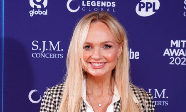 Emma Bunton sort avec son mini-moi, 18 ans, après avoir clarifié la querelle des Spice Girls