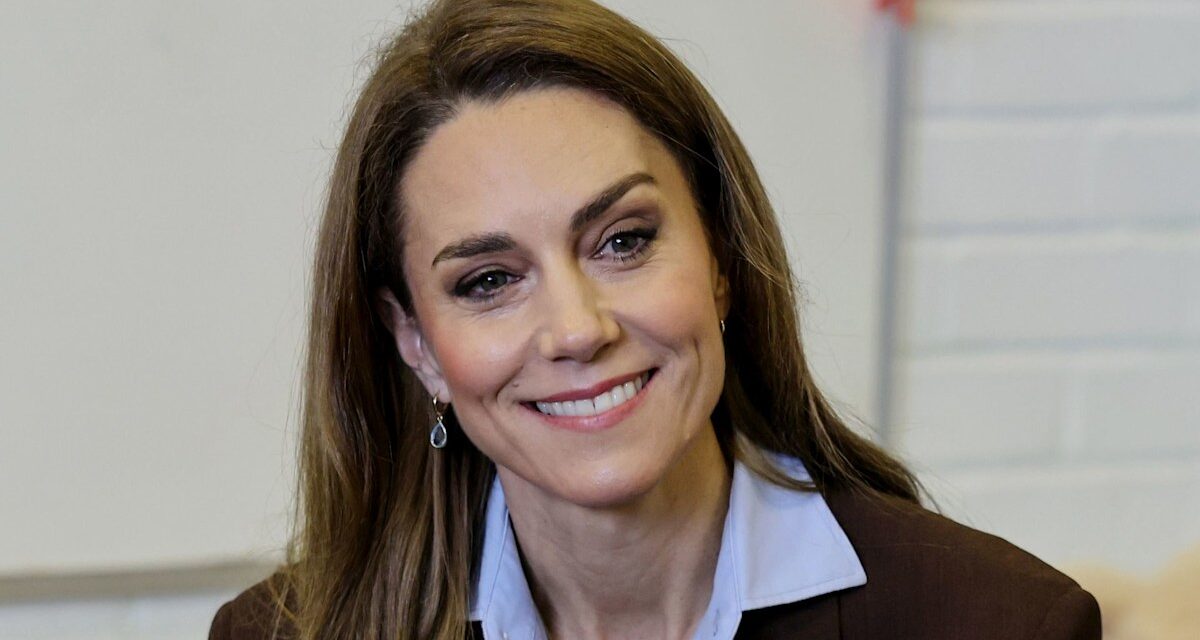 Le geste discret et réfléchi de Kate Middleton envers une jeune fille lors d&rsquo;une visite à l&rsquo;école révélé – exclusif