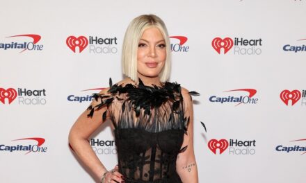 Tori Spelling révèle qu&rsquo;elle vit comme une « collectionneuse limite » après que la maladie l&rsquo;a laissée avec une « extrême » incapacité à s&rsquo;organiser