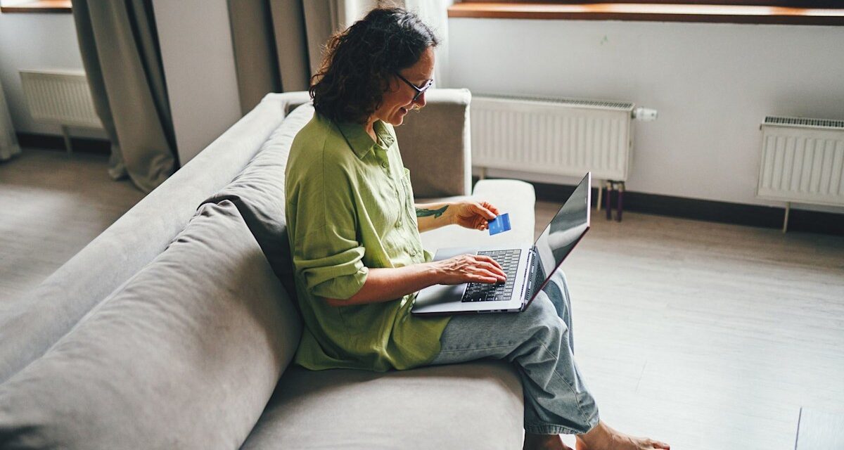 Panique financière de la quarantaine : pourquoi nous sentons-nous tellement plus pauvres que nos parents ?