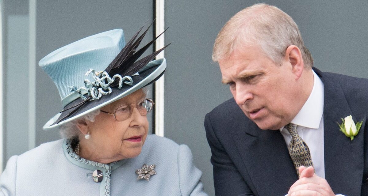 Le rappel durable d&rsquo;Andrew Mountbatten-Windsor de la reine Elizabeth dans la nouvelle maison de Sandringham