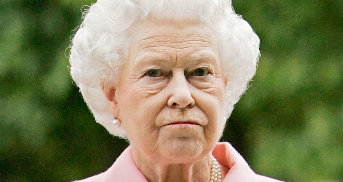 Règle stricte de la reine Elizabeth II dans la nouvelle maison isolée d&rsquo;Andrew Mountbatten-Windsor