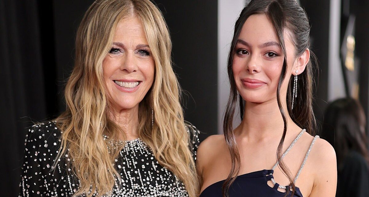 Stars les mieux habillées des Grammy Awards 2026 : Rita Wilson, Sharon Osbourne et bien d&rsquo;autres prennent d&rsquo;assaut le tapis rouge