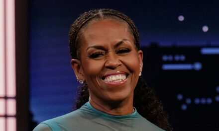 Michelle Obama révèle 10 nouveaux piercings – et la réaction de Barack n&rsquo;a pas de prix