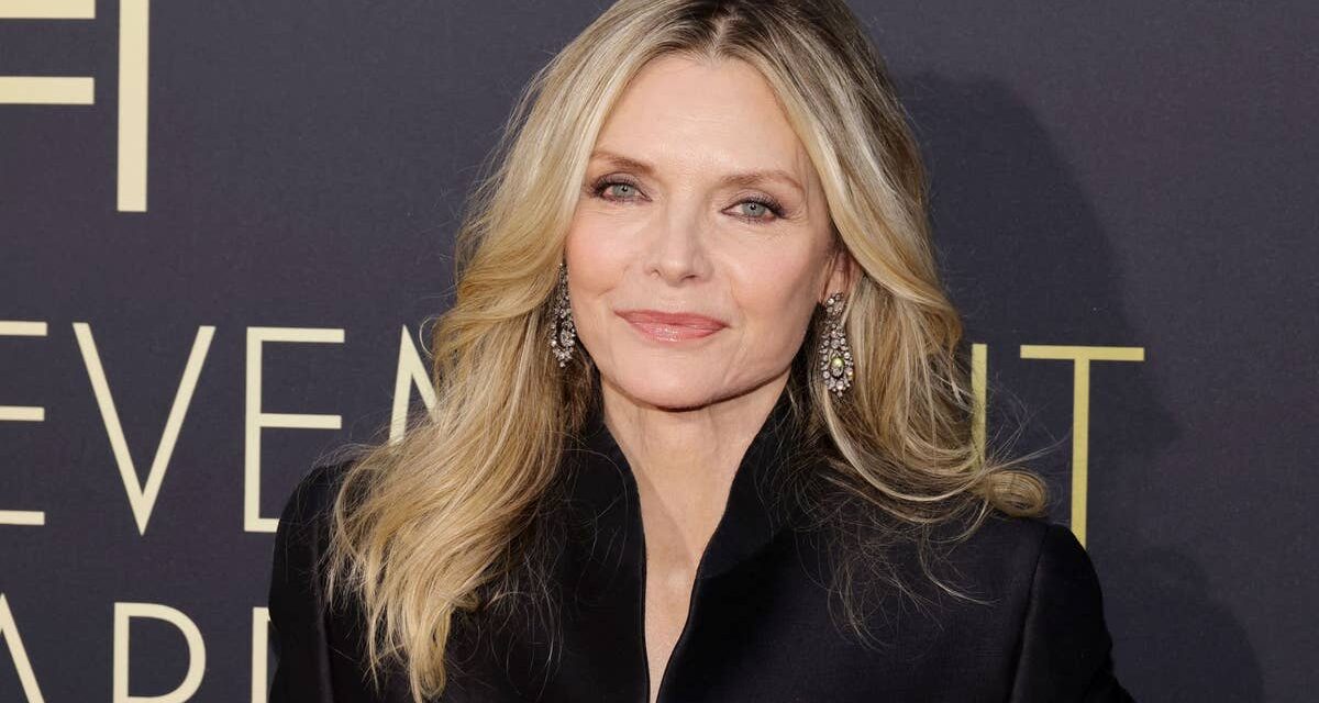 Les fans de Michelle Pfeiffer se précipitent pour soutenir la star dans son dernier message