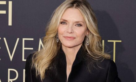 Les fans de Michelle Pfeiffer se précipitent pour soutenir la star dans son dernier message