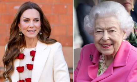 Kate Middleton copie la couronne de fleurs de la reine Elizabeth des années 80 sur une photo découverte