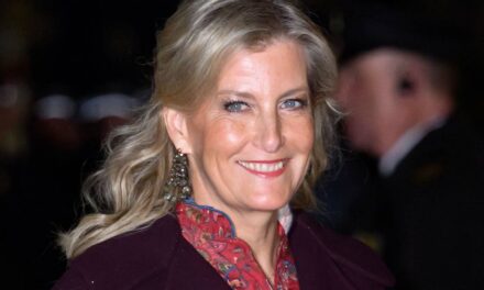 La duchesse Sophie canalise le chic héritage dans des escarpins Gucci classiques à 800 £