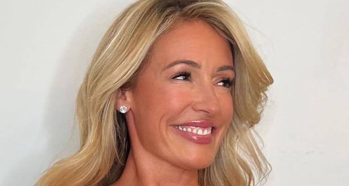 L&rsquo;ensemble de style Chanel de Cat Deeley est la chose la plus rêveuse que j&rsquo;ai vue ce mois-ci – achetez le look