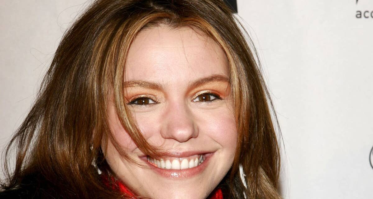 La transformation de Rachael Ray au fil des ans, du comptoir de bonbons Macy&rsquo;s à une icône culinaire de 100 millions de dollars