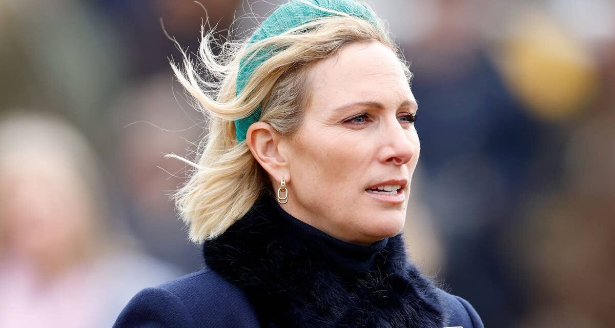 Famille royale EN DIRECT : Zara Tindall reste occupée aux Barbury Horse Trials quelques heures après que Sarah Ferguson ait été déchue de son honneur