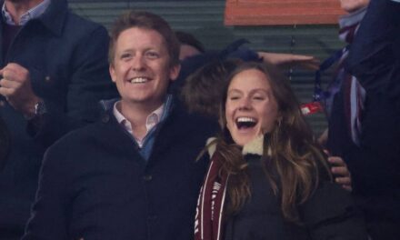 Le duc et la duchesse de Westminster reprennent leurs fonctions après l&rsquo;arrivée de leur premier bébé