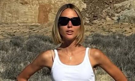 La princesse Olympia de Grèce escalade des rochers géants et monte à cheval sur des photos de vacances irréelles