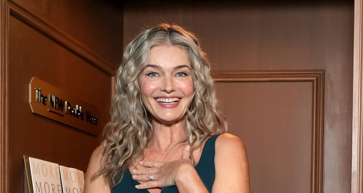 Paulina Porizkova, 60 ans, pose en sous-vêtements en dentelle rose : « Je ne me suis jamais sentie aussi sexy »