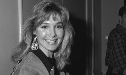 Rencontrez les trois enfants de Cynthia Rhodes qu&rsquo;elle partage avec son célèbre ex-mari – dont son fils qui est un chanteur incroyablement populaire