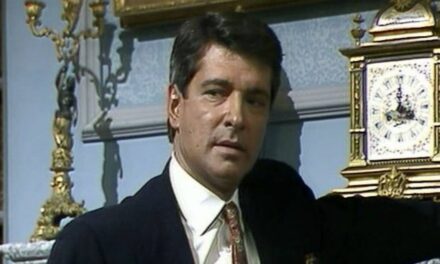 À l&rsquo;intérieur de la relation de la star de Howards&rsquo; Way, Tony Anholt, avec son célèbre fils