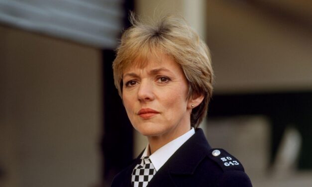 Rencontrez la fille incroyablement célèbre de la star de The Bill, Trudie Goodwin