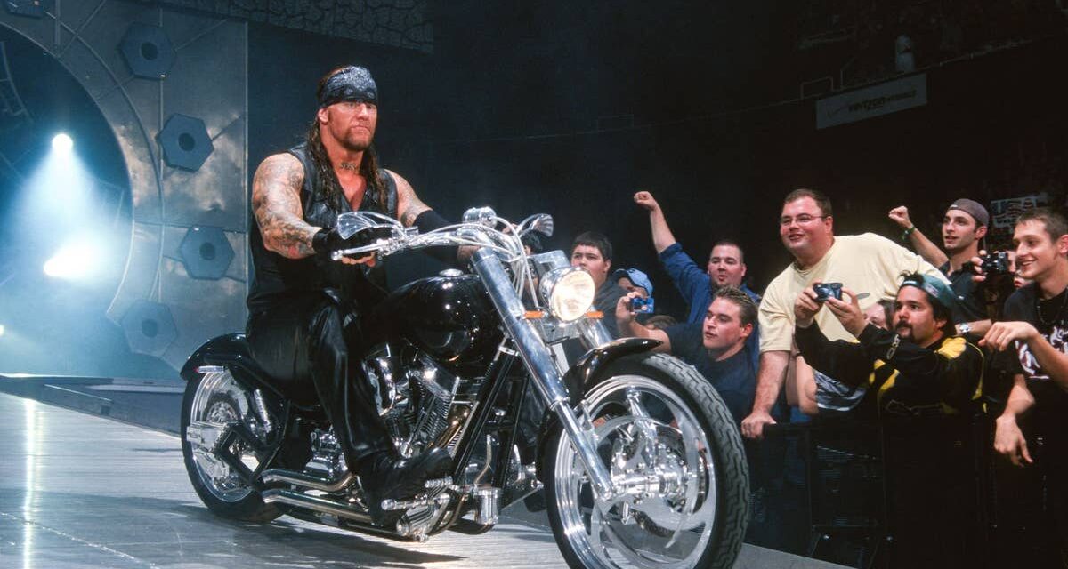 Dans la légende de la WWE, Mark William Calaway, alias « The Undertaker », dont trois mariages et cinq enfants