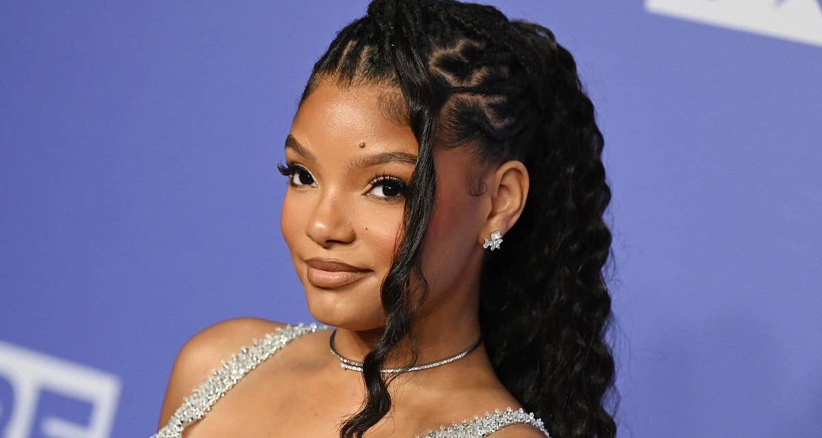 Halle Bailey impressionne dans son petit bikini vert lors d&rsquo;une escapade d&rsquo;anniversaire