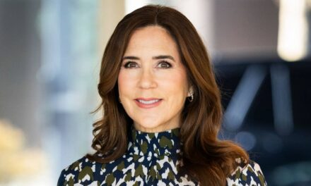 La reine Mary du Danemark obligée de modifier à la dernière minute son voyage en Australie dans un contexte d&rsquo;escalade du conflit