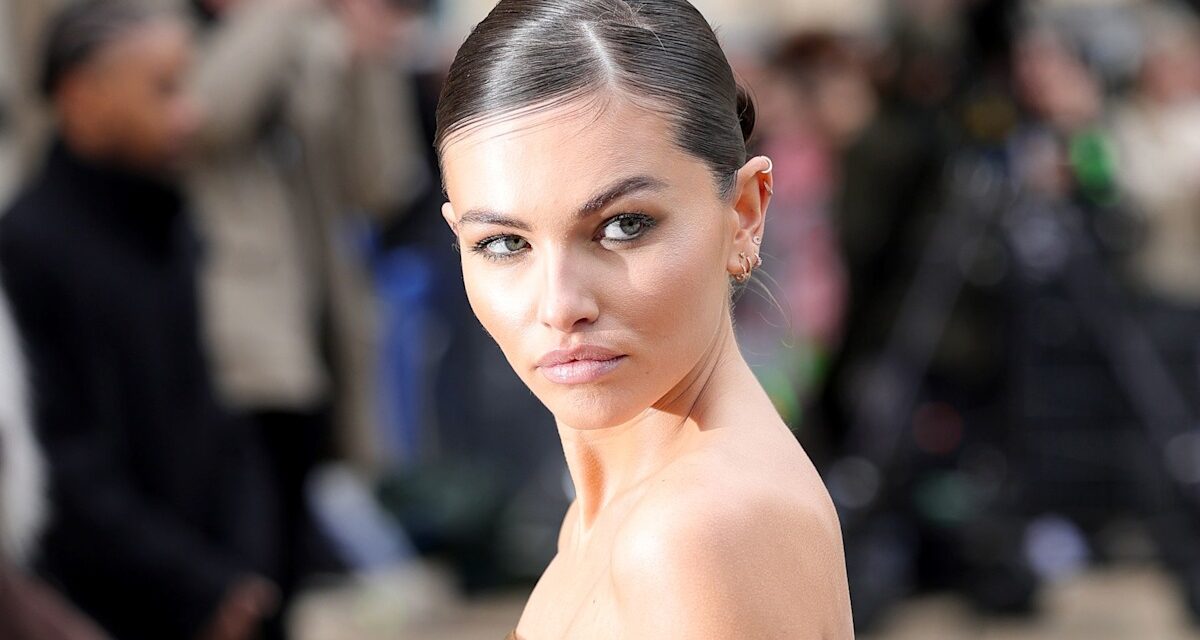 « La plus belle fille du monde » Thylane Blondeau, 24 ans, fiancée – et montre une bague de 34 000 £