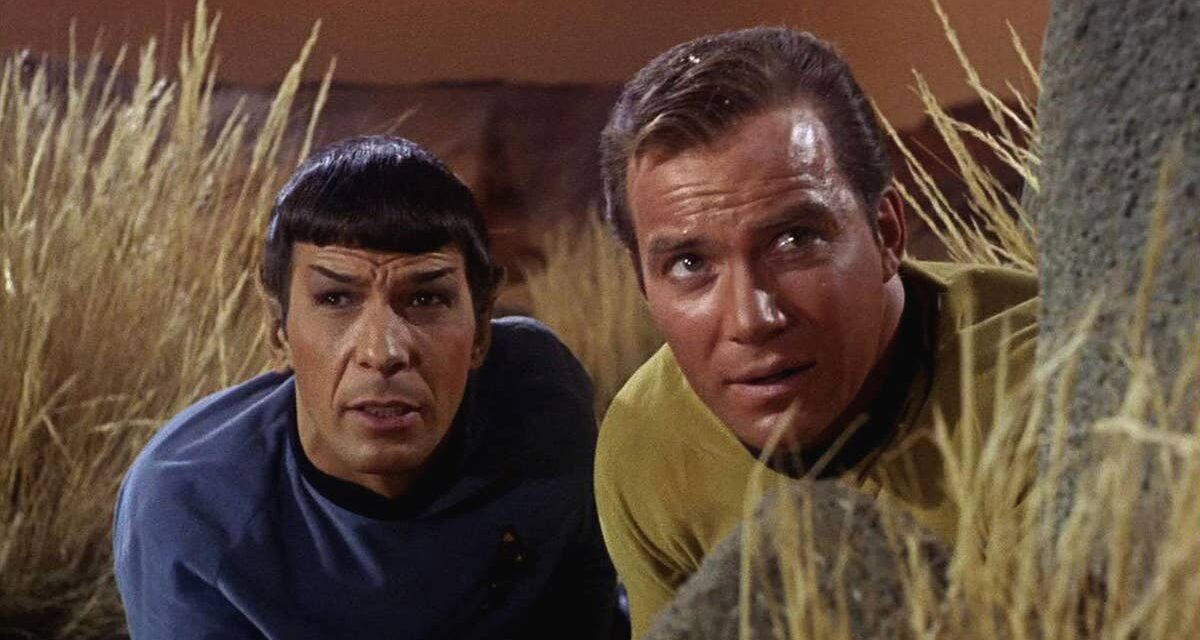 William Shatner suscite des réactions en rendant hommage à Leonard Nimoy, co-star de Star Trek