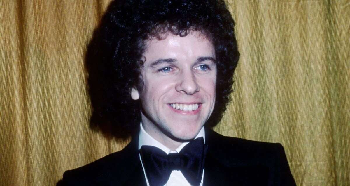 Qu&rsquo;est-il arrivé à Leo Sayer, figure en tête des charts des années 70, près de 50 ans après son succès numéro un ?
