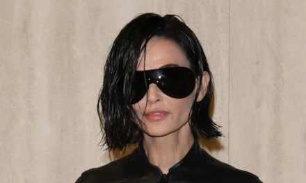 Demi Moore prouve pourquoi on n&rsquo;a pas besoin de cheveux longs pour se sentir féminine à 63 ans