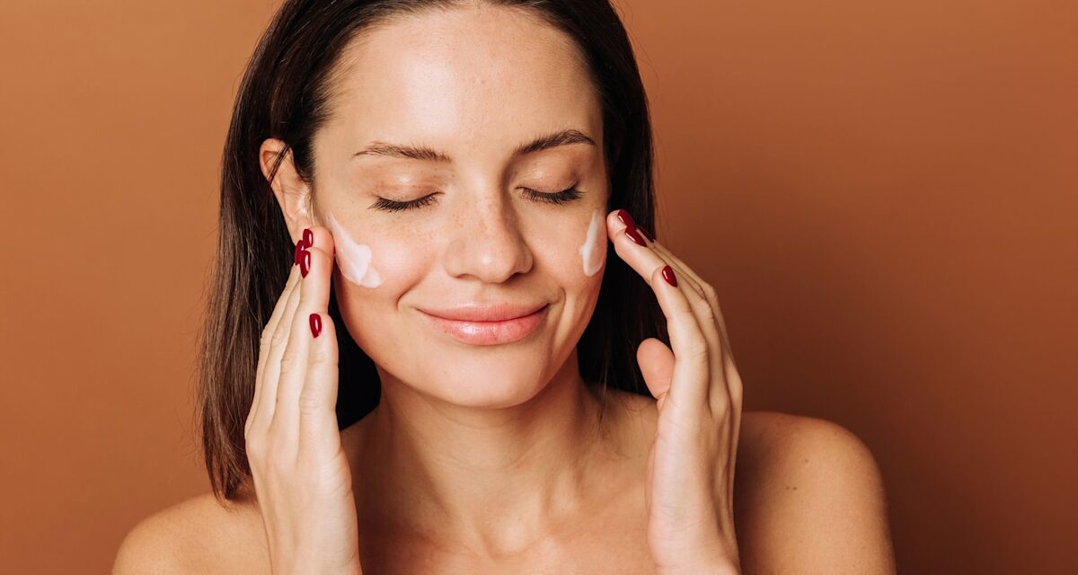 6 erreurs de soins de la peau des dermatologues des années 70, 80 et 90 nous supplient de repartir dans le passé