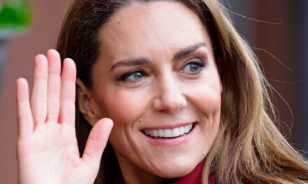 Kate Middleton fait revivre la robe « la plus occupée » qu&rsquo;elle ait jamais portée