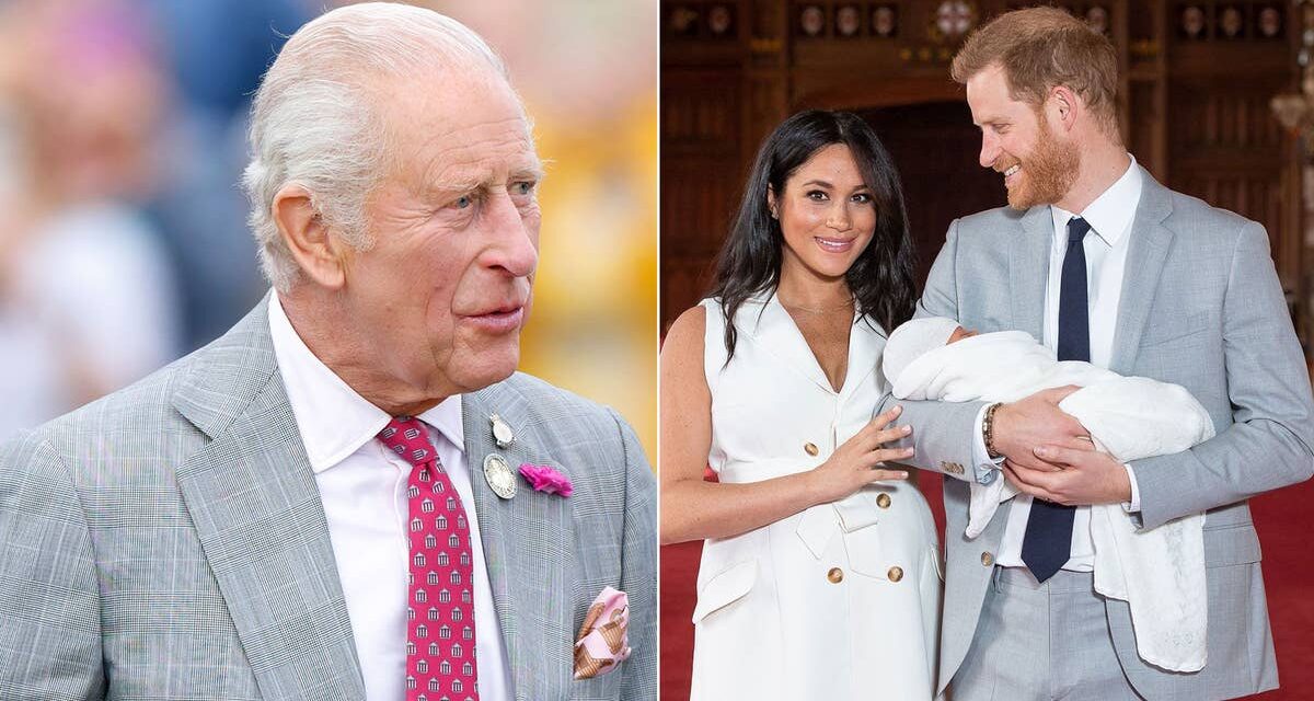 Le voyage de 600 milles du roi Charles qui a retardé sa première rencontre avec son petit-fils, le prince Archie