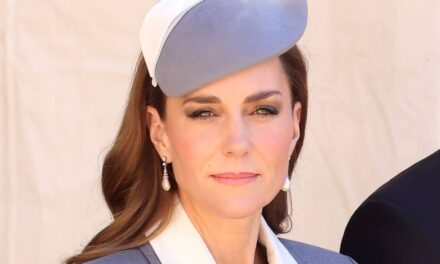 Kate Middleton vole le look emblématique de la princesse Diana des années 1980 avec un style audacieux