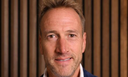 Les enfants sosies de Ben Fogle le dominent sur une rare photo de famille