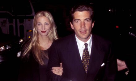 Qui était la sœur à succès de Carolyn Bessette, décédée tragiquement dans l&rsquo;accident d&rsquo;avion en 1999 ?