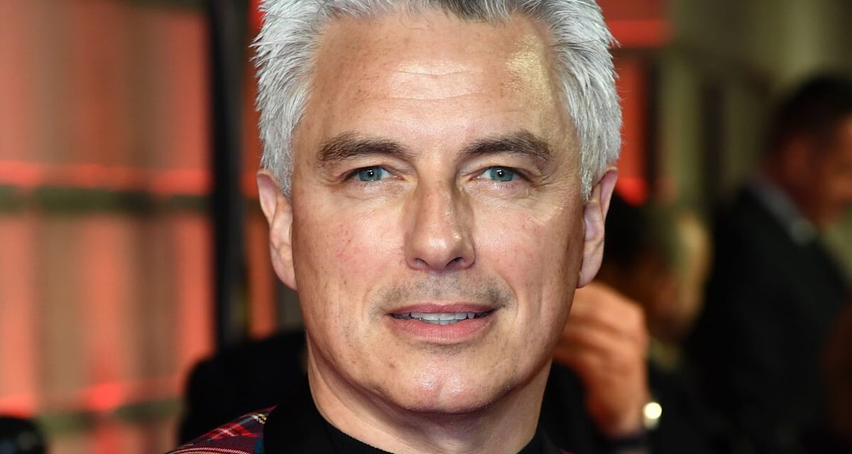 John Barrowman révèle une situation de vie « difficile » avec des parents nonagénaires