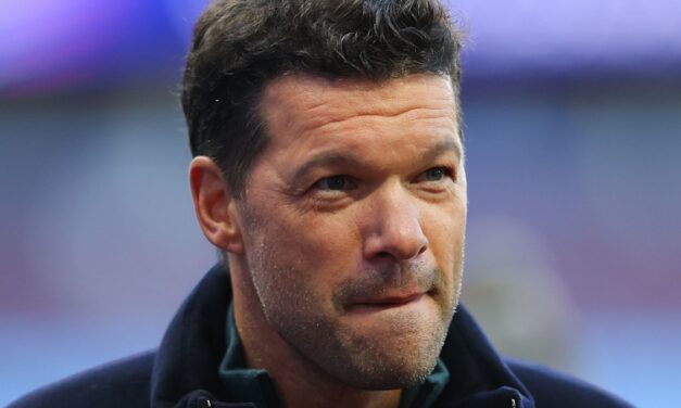 Le footballeur Michael Ballack brise son silence en larmes, 5 ans après la mort de son fils Emilio