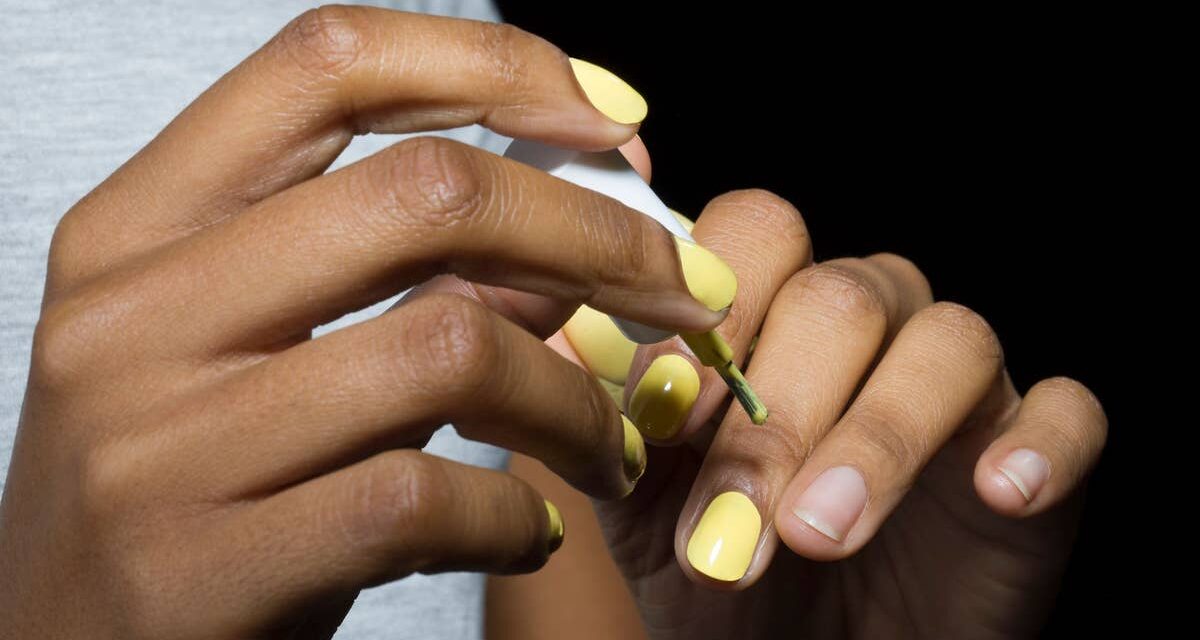 Des ongles secs et qui pèlent ? Cela n&rsquo;a rien à voir avec votre manucure en gel