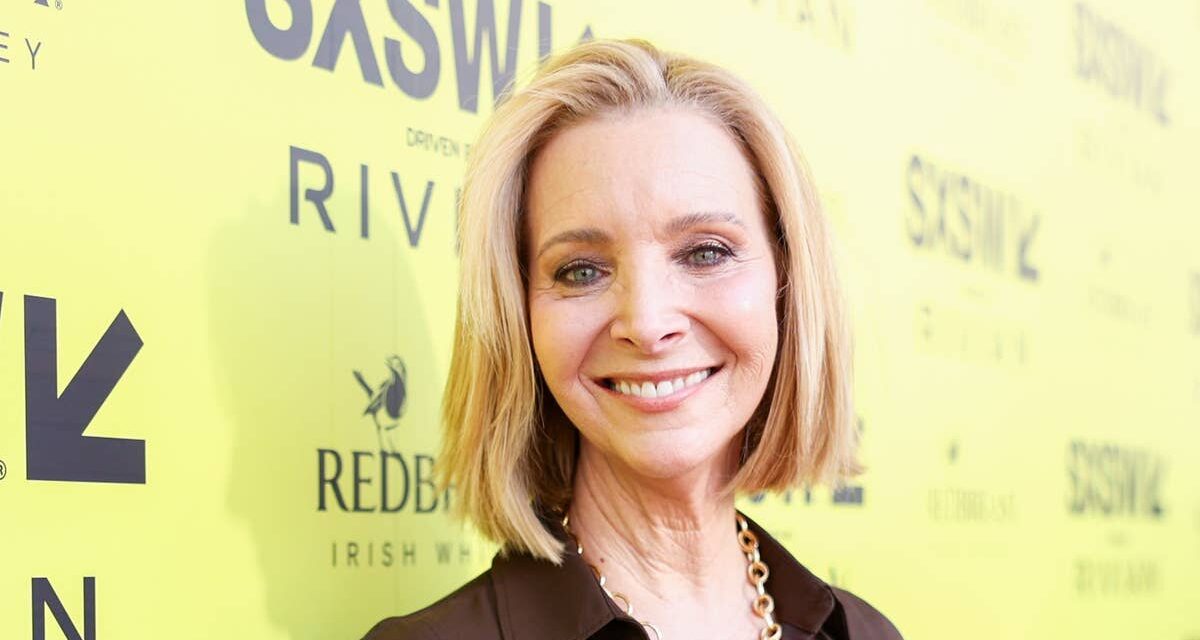 Lisa Kudrow avoue franchement, à 62 ans, pourquoi elle abandonne le Botox après l&rsquo;avoir utilisé pendant deux ans