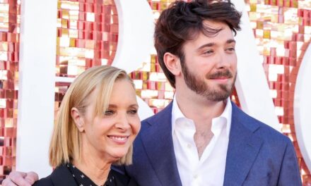 Lisa Kudrow révèle le moment où elle s&rsquo;est sentie « culpabilisée » alors qu&rsquo;elle travaillait avec son fils l&rsquo;acteur Julian
